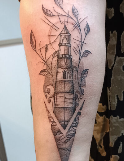 Tatouage phare black work by Ju