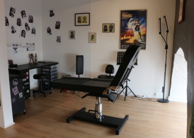 Fauteuil tatouage coin Mika boutique