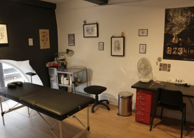 Table tatouage coin Ju boutique